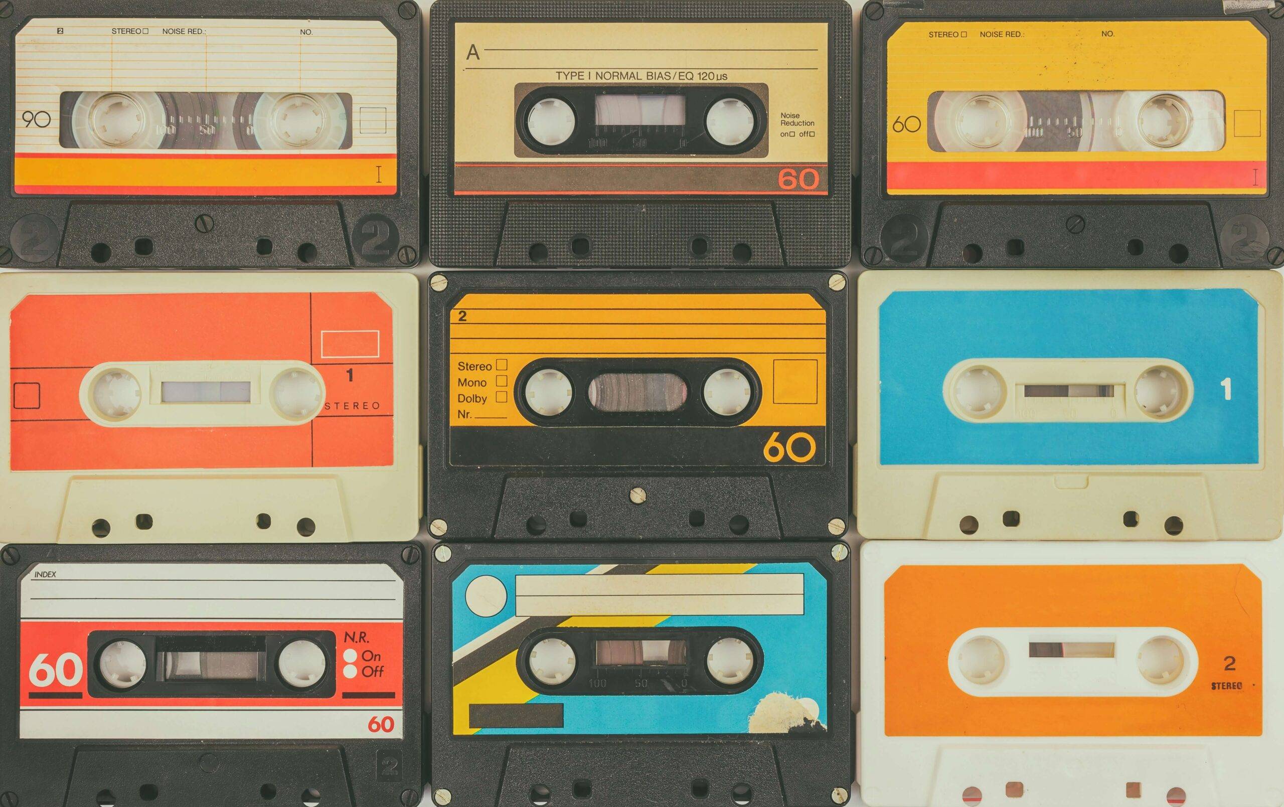 plusieurs cassettes de musique touchante
